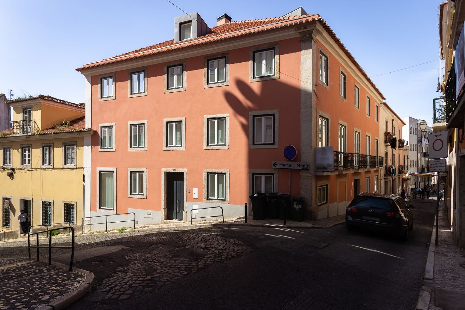 2 bedrooms Apartment in Lisbon, Portugal No. 190018