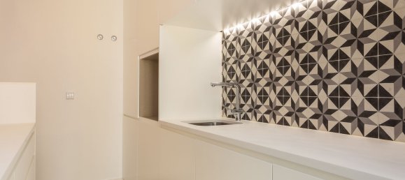 2 bedrooms Apartment in Lisbon, Portugal No. 190018 9