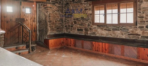 Bâtiment à Leon, Spain 447m² No. 29714 8