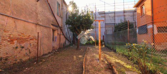 Дом с 3 комнатами в Кастельфидардо, Италия № 39556 2