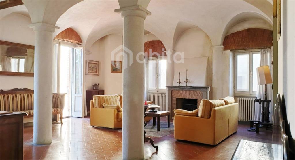 7غرفة شقة في Montevarchi, Italy رقم 87468