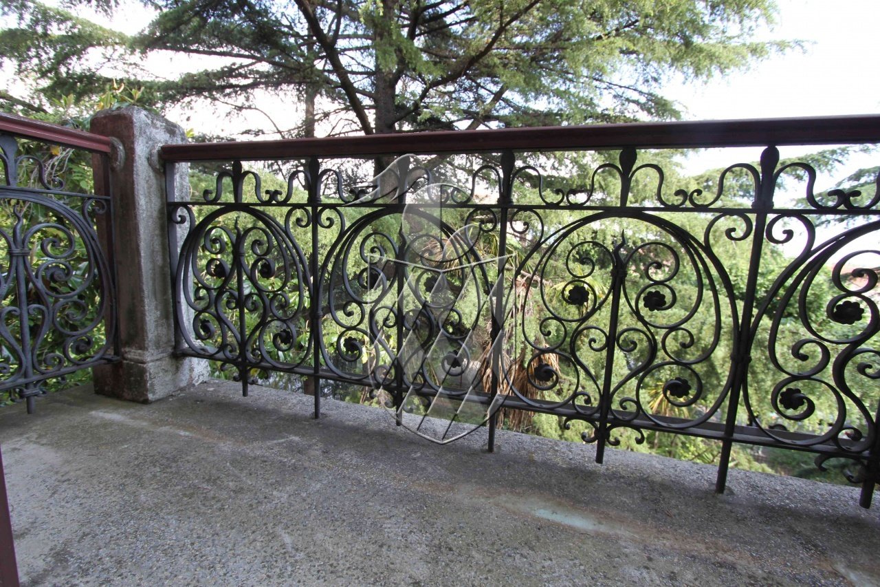 4 bedrooms Apartment in Sarzana, Italy No. 221495