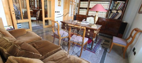 4 bedrooms Apartment in Sarzana, Italy No. 221495 10