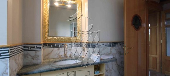 4 bedrooms Apartment in Sarzana, Italy No. 221495 6