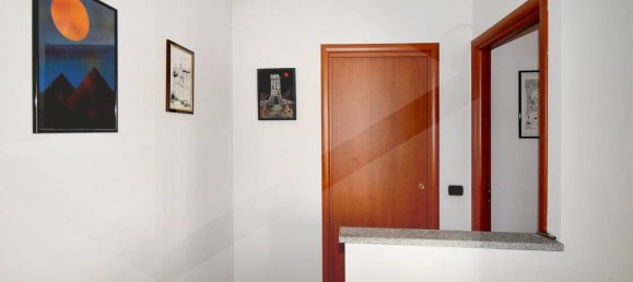 4-Zimmer Haus in Busto Garolfo, Italy, Nr. 29881 12