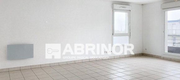 4 chambres Appartement à Roubaix, France No. 45303 3