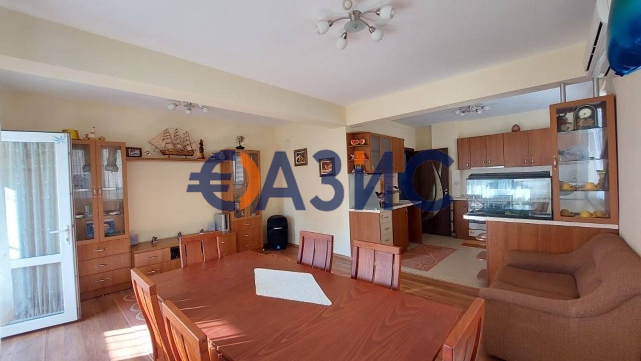 3 bedrooms Apartment in Burgas, Bulgaria No. 915