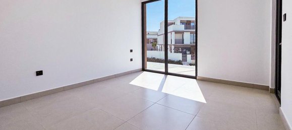 Таунхаус с 4 спальнями в Tilal Al Ghaf, ОАЭ № 101496 9