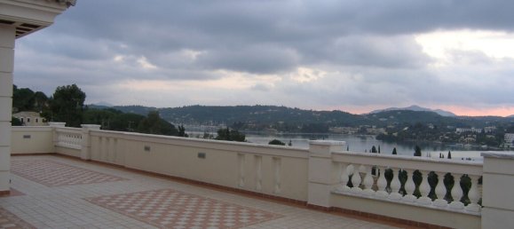 6 chambres villa à vendre à Corfu, Central Corfu and Diapontian Islands, Corfu, Ionian Islands, Peloponnese, Western Greece and the Ionian, Greece № 3097 23