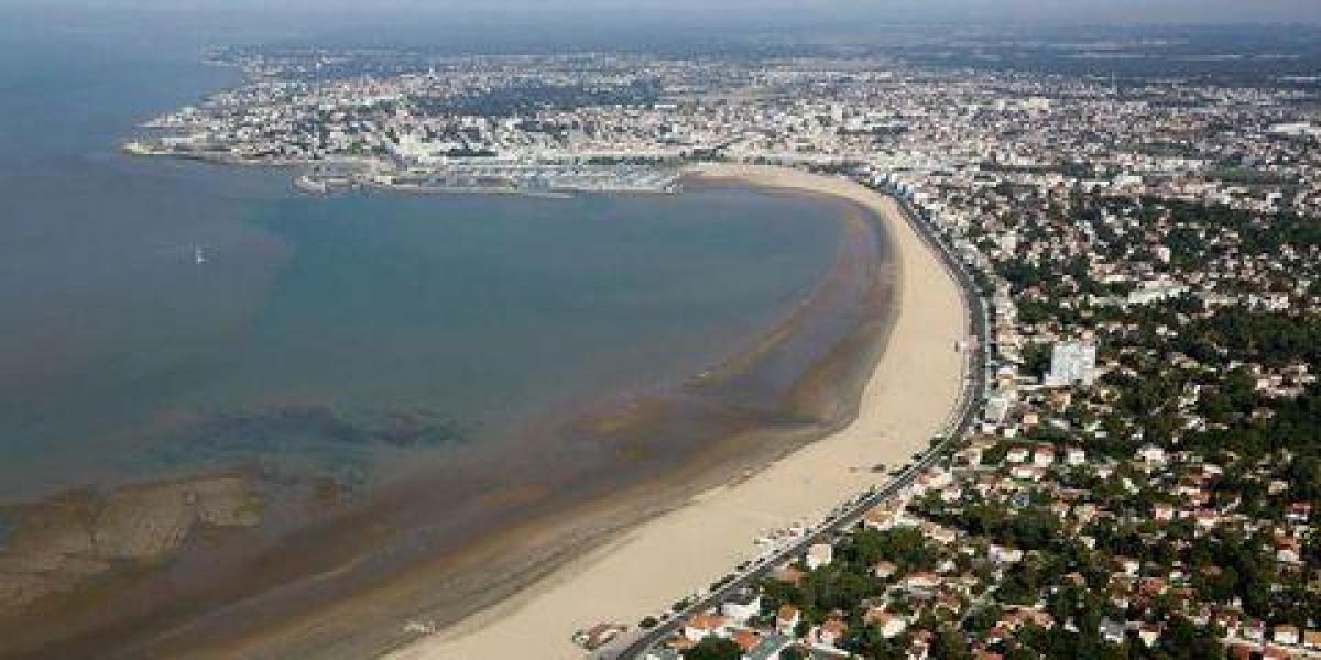 4 غرف نوم منزل في Royan, France رقم 25220