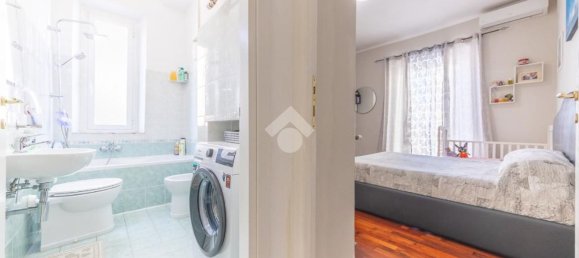 3 rooms Apartment in Rome, Italy No. 2017 33