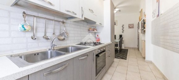 3 rooms Apartment in Rome, Italy No. 2017 16