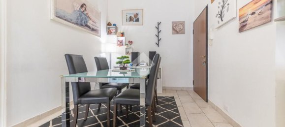 3 rooms Apartment in Rome, Italy No. 2017 10