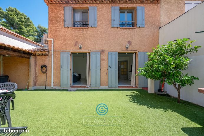 3 bedrooms House in Marseille, France No. 311410