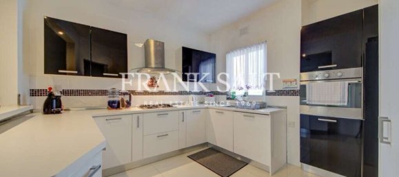 Квартира с 2 спальнями в Кала, Мальта № 921 2