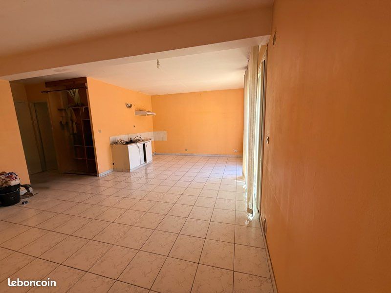 Studio in Miramas, France No. 280268