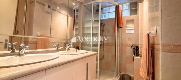 Apartamento de 3 dormitorios en Gouvernes, France No. 279182 10