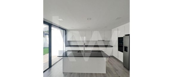 5 bedrooms House in Odivelas, Portugal No. 139503 7