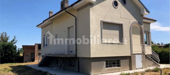 4 bedrooms Villa in Voghera, Italy No. 340645 4