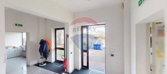 1400m² Warehouse in Traversetolo, Italy No. 309374 3