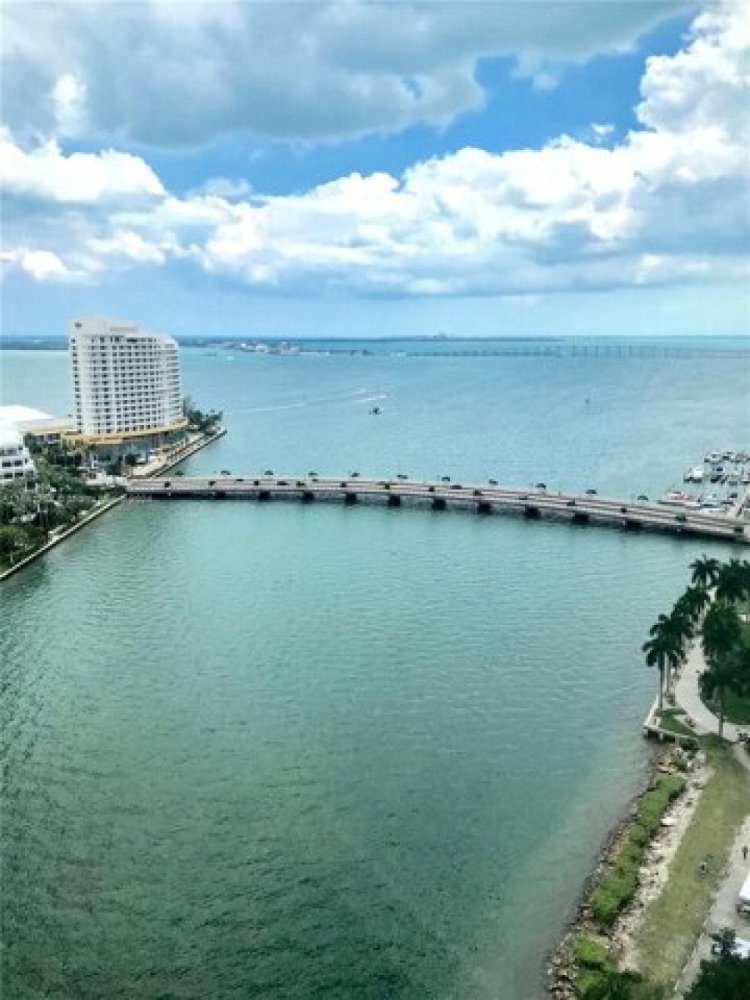 2 bedrooms House in Miami, USA No. 404558