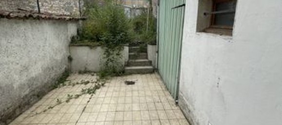 3 bedrooms House in Saint-Mihiel, France No. 301643 6