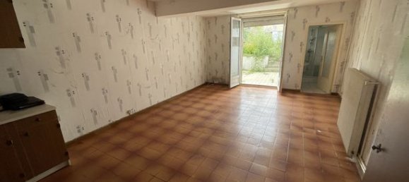 3 bedrooms House in Saint-Mihiel, France No. 301643 2