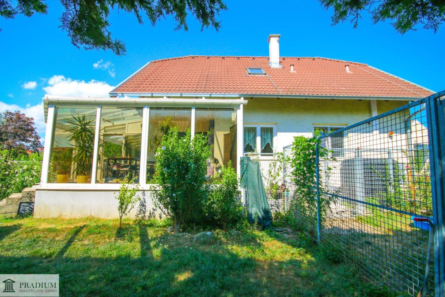 Casa de 6 habitaciónes en Ebreichsdorf, Austria No. 29131