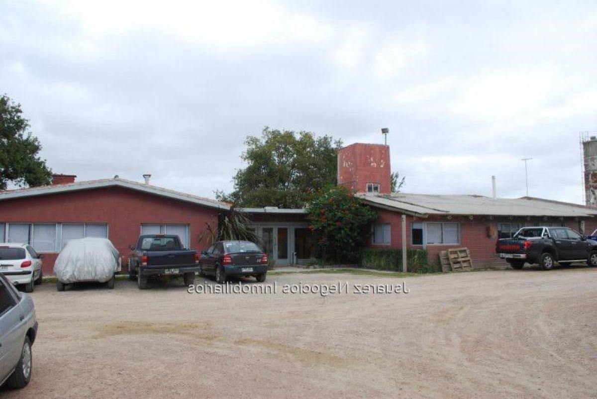 Здание в Монтевидео, Уругвай № 16327