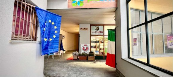 Gewerbliche Immobilie in Gressan, Italy 35m², Nr. 124585 4