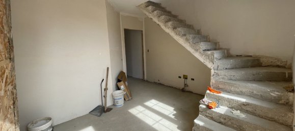 Dúplex de 5 habitaciónes en Sardinia, Italy No. 250579 13