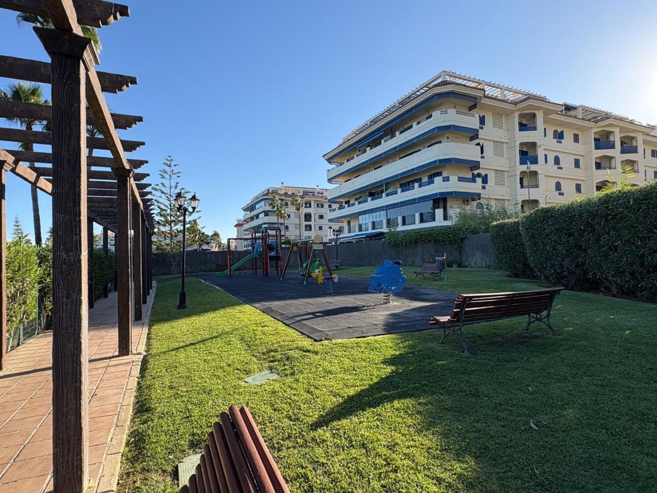 99m² Building in San Luis de Sabinillas, Spain No. 201973