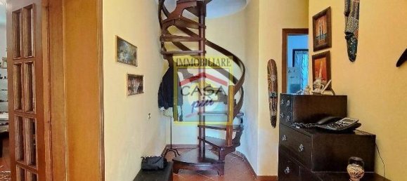 5 bedrooms Villa in Pisa, Italy No. 221649 18