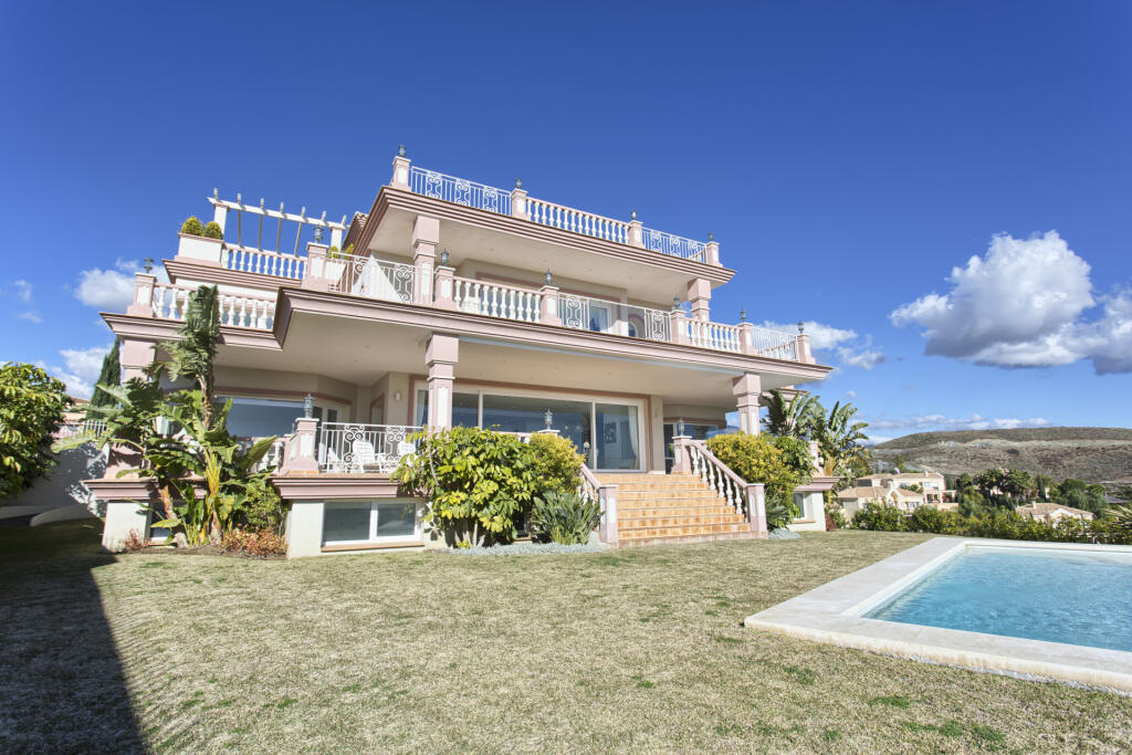 8 Schlafzimmer Villa in Malaga, Spain, Nr. 130910