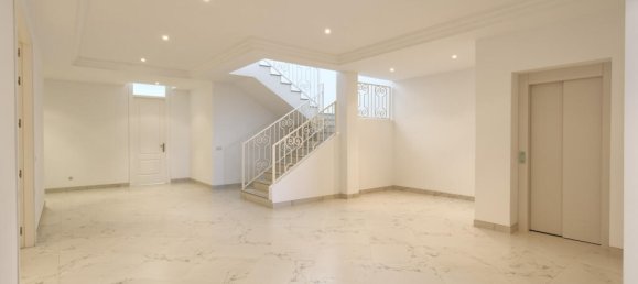 8 Schlafzimmer Villa in Malaga, Spain, Nr. 130910 38
