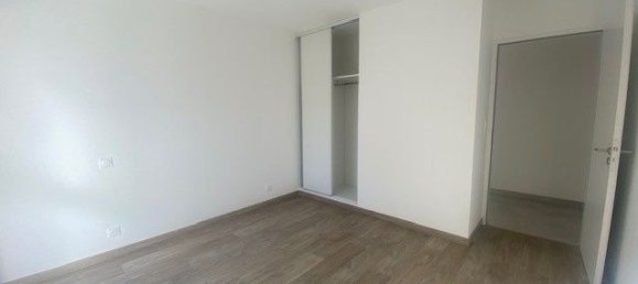 2 bedrooms Apartment in Saint-Nazaire, France No. 338530 6