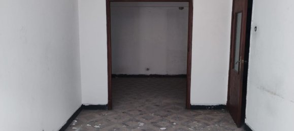 Apartamento de 3 dormitorios en La Coruña, Spain No. 107167 3