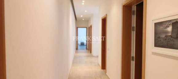 Apartamento de 3 dormitorios en Sliema, Malta No. 9867 9