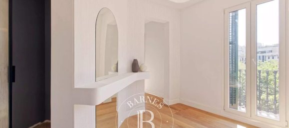 3 bedrooms Apartment in Eixample, Spain No. 143925 28