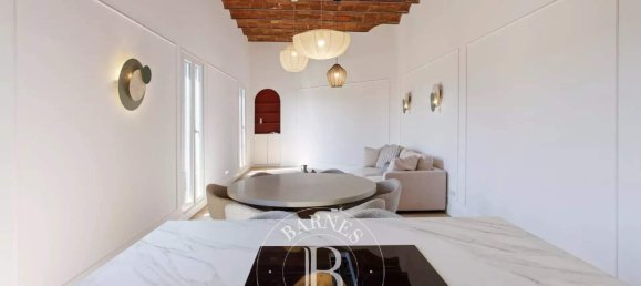 3 bedrooms Apartment in Eixample, Spain No. 143925 4