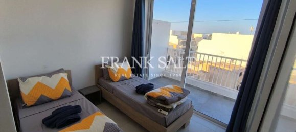 2 bedrooms Penthouse in Swieqi, Malta No. 5338 3