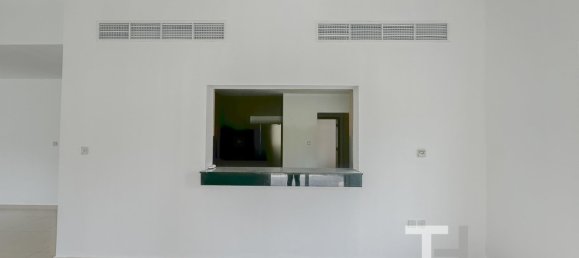 5 bedrooms Townhouse in Dubai Land, UAE No. 33306 4