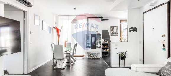 Apartamento de 3 divisões em Albizzate, Italy N.º 122353 9