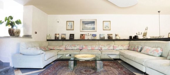 8 Schlafzimmer Villa in Arezzo, Italy, Nr. 104582 45