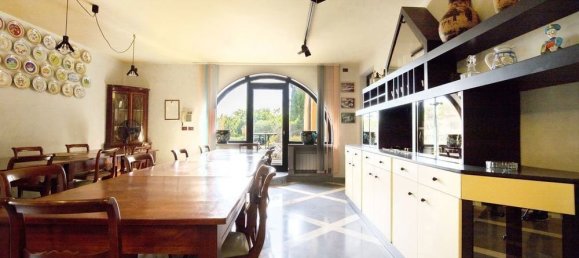 8 Schlafzimmer Villa in Arezzo, Italy, Nr. 104582 46