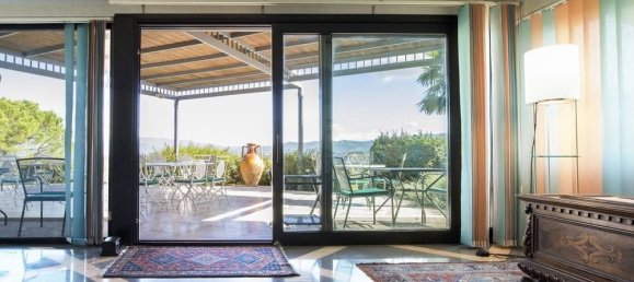 8 Schlafzimmer Villa in Arezzo, Italy, Nr. 104582 30