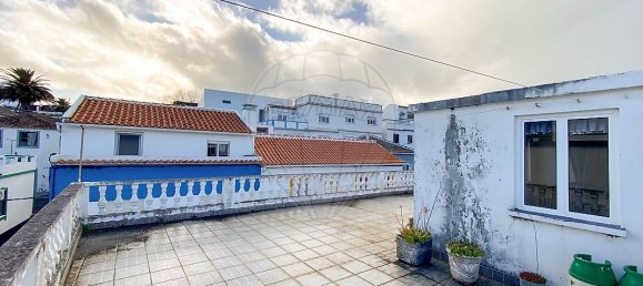 Casa de 3 dormitorios en Praia da Vitoria, Portugal No. 47335 3