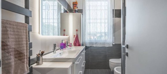 5غرفة شقة في Bologna, Italy رقم 26229 20