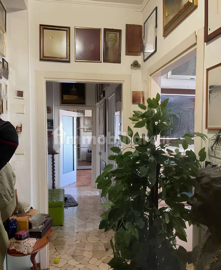 Квартира с 1 спальней в Чинизелло Бальсамо, Италия № 6580