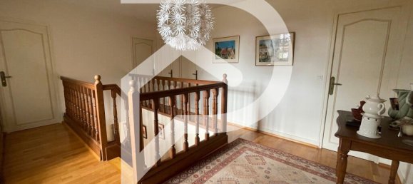 6 bedrooms House in Vineuil, France No. 50963 12